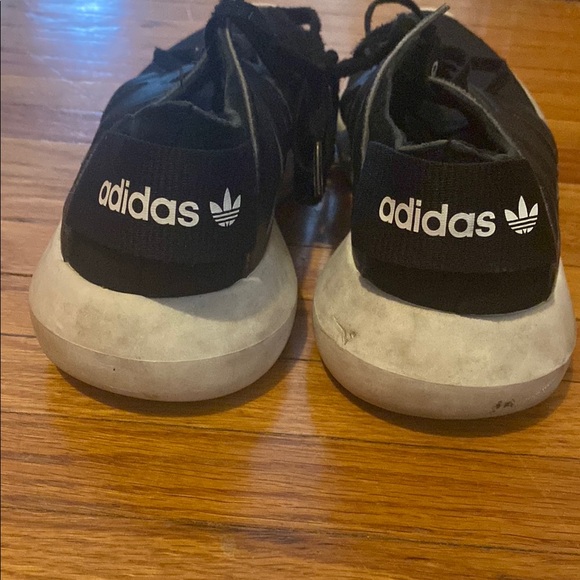 Adidas Black Athletic Tennis Shies Woman 8 - Picture 3 of 5